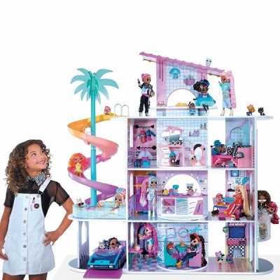 576747_house_of_surprises_06c671ac_e02b_42c6_8f52_9625f5219eb6_1024x1024_2x 576747_house_of_surprises_06c671ac_e02b_42c6_8f52_9625f5219eb6_1024x1024_2x